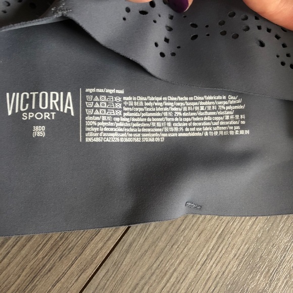 Sized Sports Bra - Picture 8 of 9